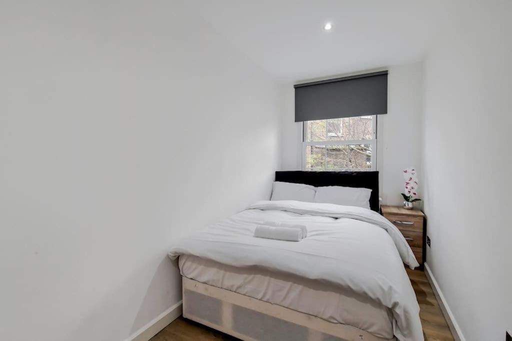 Flat 5 Mornington Crescent, 2 Bedroom, 1 Bathroom Flat Londra Esterno foto